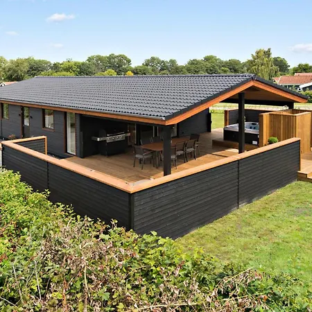 4 Bedroom Amazing In Sydals * Sarup